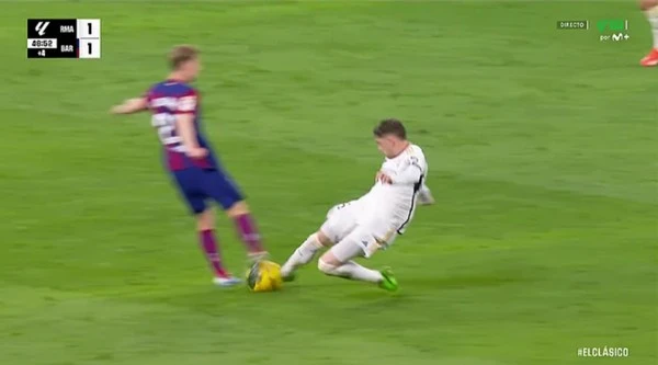 Frenkie de Jong Faces Uncertain Road to Euro 2024 After El Clasico Injury