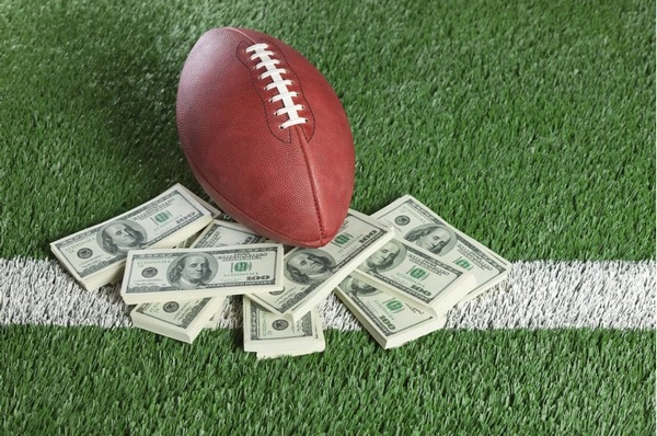 Super Bowl Betting: How to Profit from the Most Overhyped Game of the Year