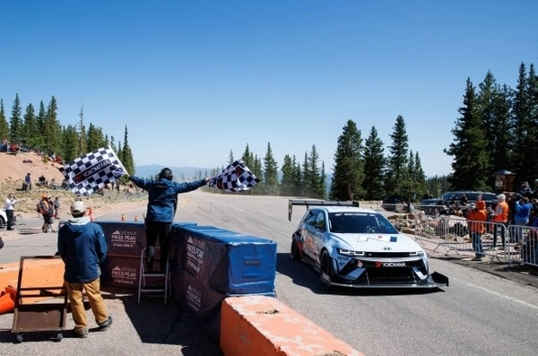 What’s the Key to Predicting Podium Finishers in Motorsports