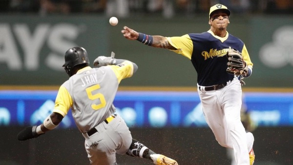 What strategies exist for wagering on Double Play Odds?