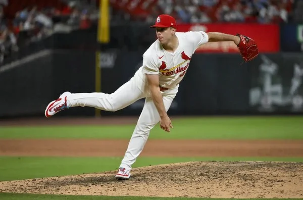 How does the closer role reshape ninth-inning betting?