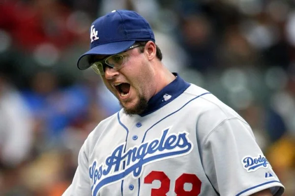 How does the closer role reshape ninth-inning betting?