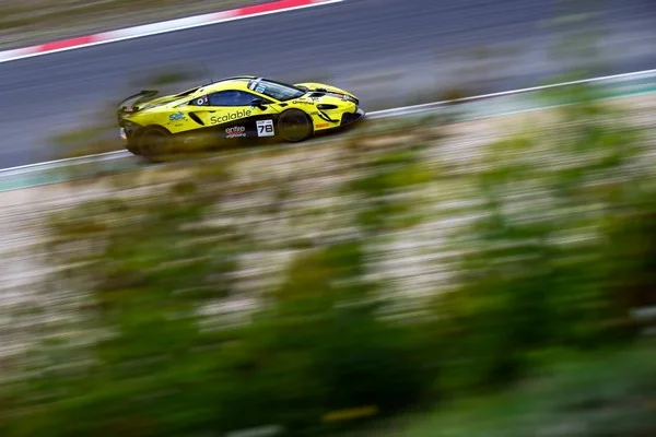 How does qualifying pace shape pre-race betting choices?