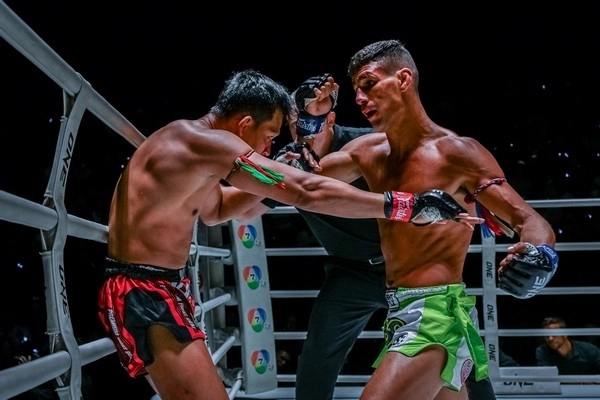 Can boxing counter aggression indicate a likely winner?